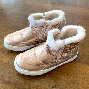 Cat & Jack Fur Lined Boots - Size 10